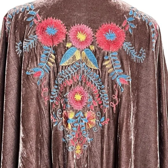 Umgee Embroidered Velvet Kimono Cover Up S/M Boho Floral Velvet Duster - Picture 6 of 8